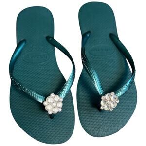 New Havaiana Turquoise Skinny Strap Rhinestone flower Flip FlopsSize 35/36 or 6